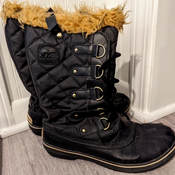 Sorel black lace up boots, size 10 - Picture 1 of 6